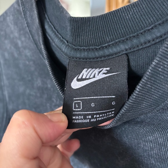 Nike / Sportswear Retro Vintage Athletic Tank Top - Picture 6 of 6